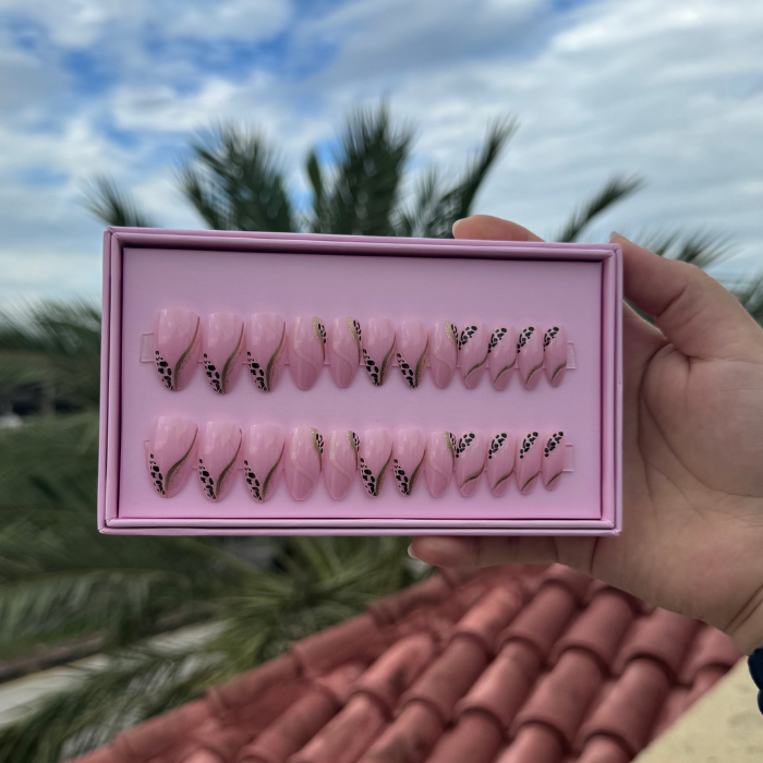 24 Pcs Pink Leopard Glam Nails